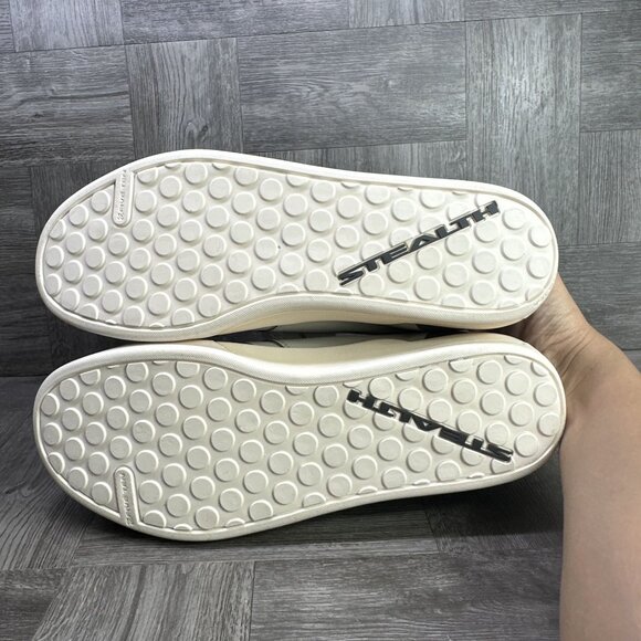 Adidas FreeRider Pro Men's size 11.5 Cycling Ivory Grey Shoes ID2450 - Picture 7 of 8